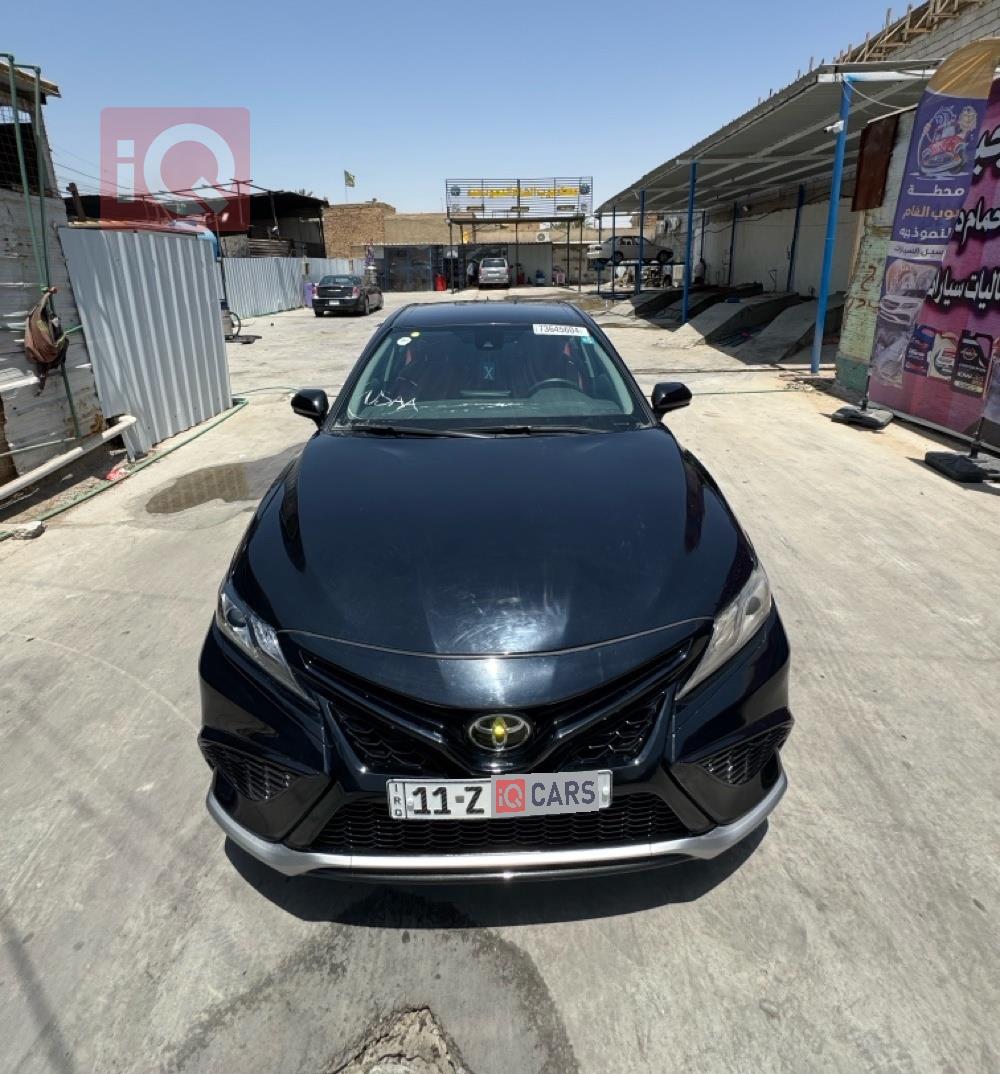 تۆیۆتا کامری